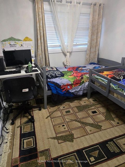 Photo 7 at 885 - 36 Tandridge Crescent, Old Rexdale, Toronto