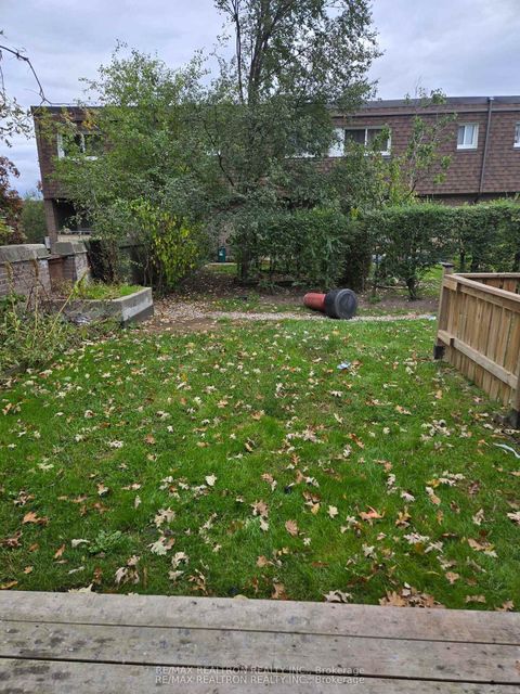 Photo 12 at 885 - 36 Tandridge Crescent, Old Rexdale, Toronto