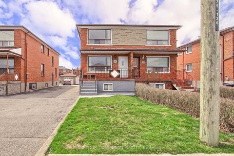 Photo 2 at 48 North Woodrow Boulevard, Birchmount, Toronto
