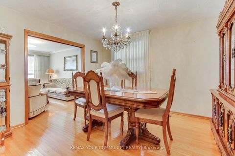 Photo 10 at 48 North Woodrow Boulevard, Birchmount, Toronto