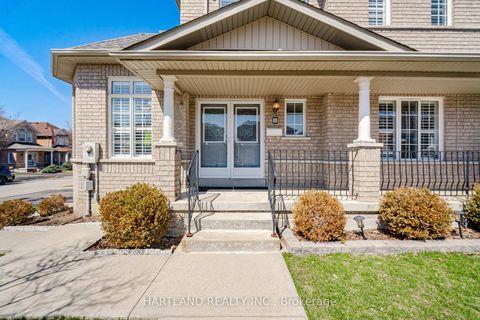 Photo 4 at 8 Westchester Crescent, Berczy, Markham