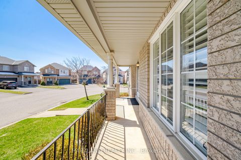 Photo 5 at 8 Westchester Crescent, Berczy, Markham