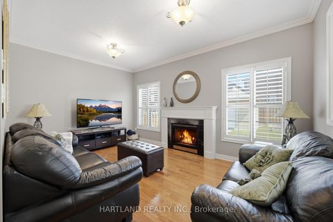 Photo 20 at 8 Westchester Crescent, Berczy, Markham