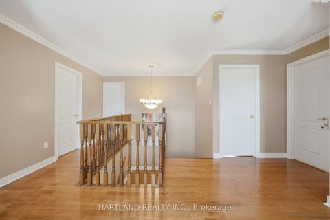 Photo 24 at 8 Westchester Crescent, Berczy, Markham