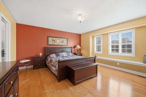 Photo 26 at 8 Westchester Crescent, Berczy, Markham