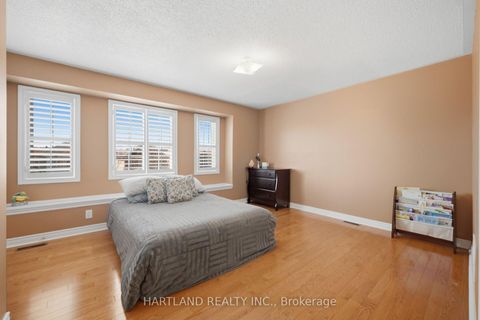 Photo 31 at 8 Westchester Crescent, Berczy, Markham