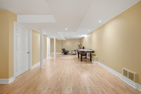 Photo 38 at 8 Westchester Crescent, Berczy, Markham