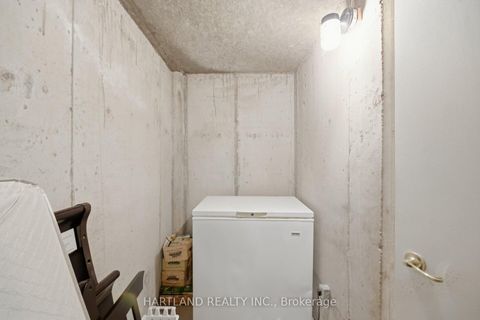 Photo 45 at 8 Westchester Crescent, Berczy, Markham