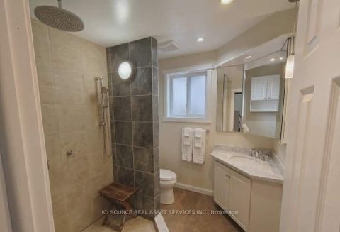 Photo 4 at 27 Kathrose Drive, Pleasant View, Toronto