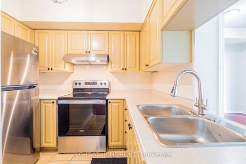 Photo 6 at 918 - 230 Queens Quay W, Waterfront Communities C1, Toronto