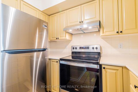 Photo 7 at 918 - 230 Queens Quay W, Waterfront Communities C1, Toronto