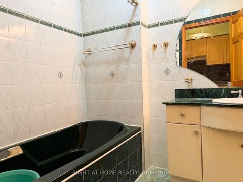 Photo 20 at 785 Lansdowne Avenue, Junction, Toronto