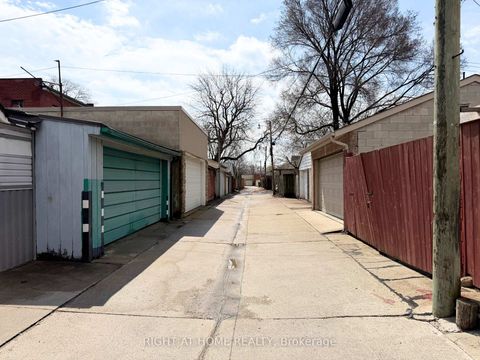 Photo 23 at 785 Lansdowne Avenue, Junction, Toronto