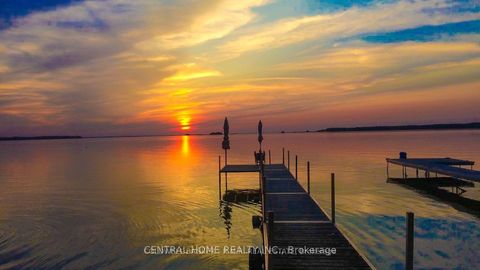 Photo 4 at 27 Blue Heron Drive, Pefferlaw, Georgina