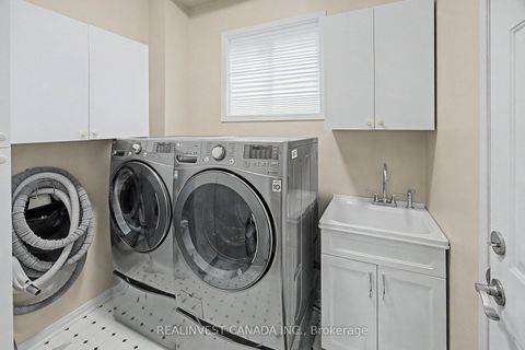 Photo 16 at 84 Worthington Avenue, Oak Ridges Lake Wilcox, Richmond Hill