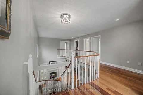 Photo 17 at 84 Worthington Avenue, Oak Ridges Lake Wilcox, Richmond Hill