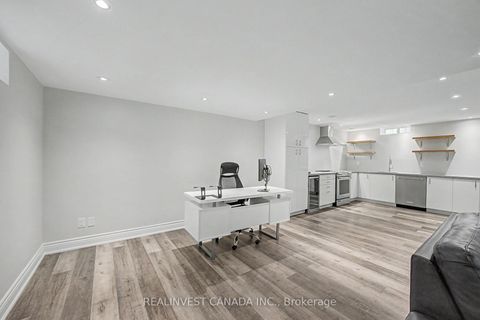 Photo 28 at 84 Worthington Avenue, Oak Ridges Lake Wilcox, Richmond Hill