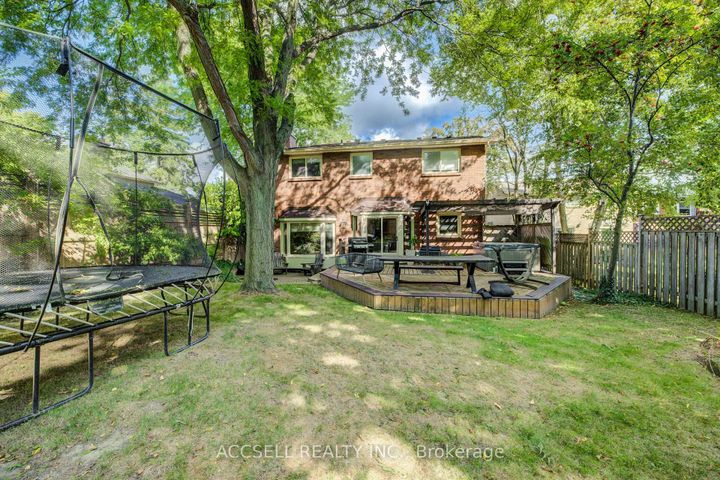 Photo 28 at 600 Highvalley Road, Ancaster, Hamilton