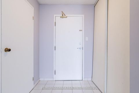 Photo 3 at 707 - 3 Rowntree Road, Jamestown, Toronto