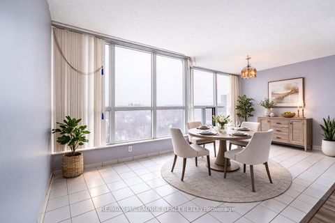 Photo 8 at 707 - 3 Rowntree Road, Jamestown, Toronto