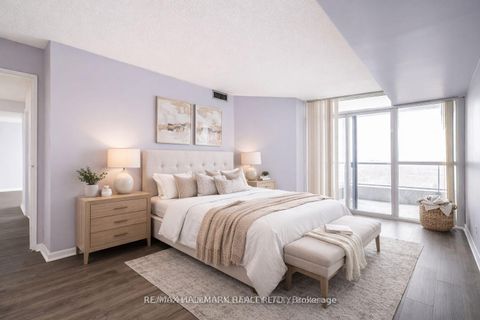 Photo 16 at 707 - 3 Rowntree Road, Jamestown, Toronto
