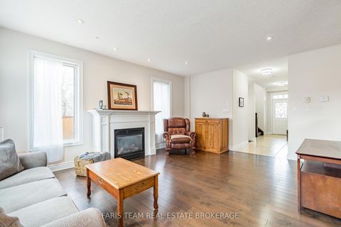 Photo 10 at 33 Auburn Court, Ardagh, Barrie