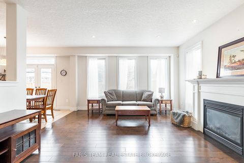 Photo 12 at 33 Auburn Court, Ardagh, Barrie