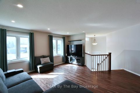 Photo 8 at 215 Montreal Street, Stayner, Clearview