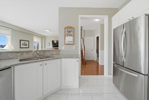 Photo 13 at 76 Succession Crescent, Shore, Barrie