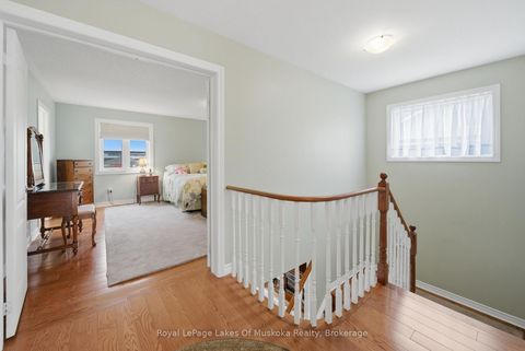 Photo 26 at 76 Succession Crescent, Shore, Barrie