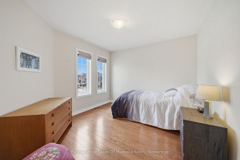 Photo 38 at 76 Succession Crescent, Shore, Barrie