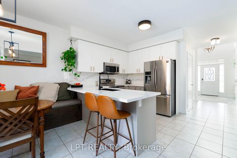 Photo 8 at 16 Bardawill Avenue, Keswick South, Georgina