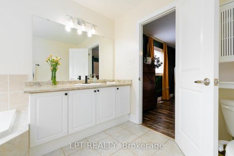 Photo 20 at 16 Bardawill Avenue, Keswick South, Georgina