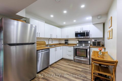 Photo 28 at 16 Bardawill Avenue, Keswick South, Georgina