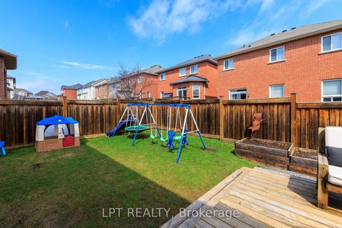 Photo 37 at 16 Bardawill Avenue, Keswick South, Georgina