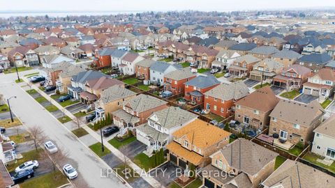 Photo 39 at 16 Bardawill Avenue, Keswick South, Georgina