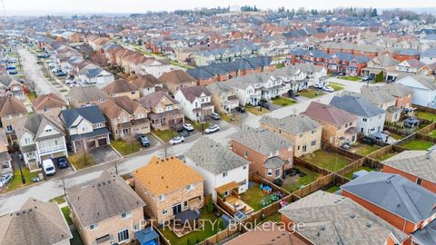 Photo 40 at 16 Bardawill Avenue, Keswick South, Georgina