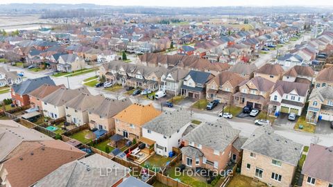 Photo 41 at 16 Bardawill Avenue, Keswick South, Georgina