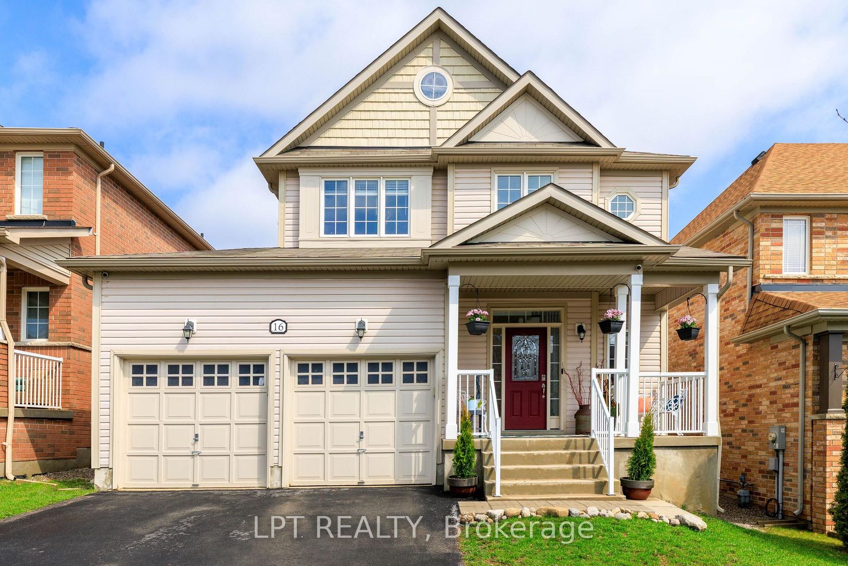 16 Bardawill Avenue, Keswick South, Georgina photo number 2