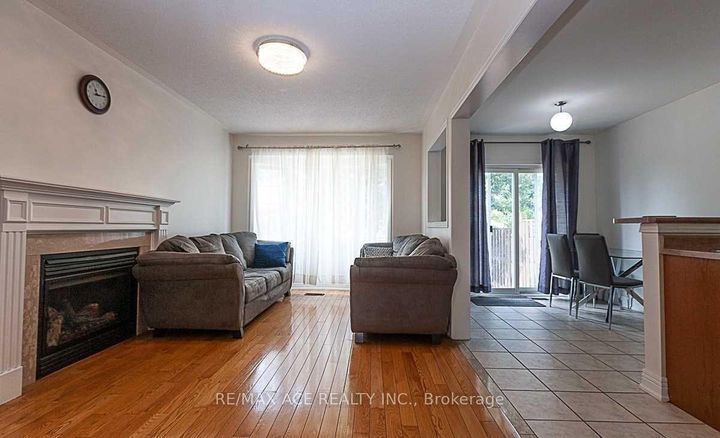Photo 7 at 36 Mauve Drive, Bram East, Brampton