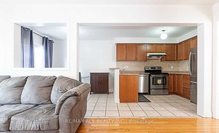 Photo 14 at 36 Mauve Drive, Bram East, Brampton