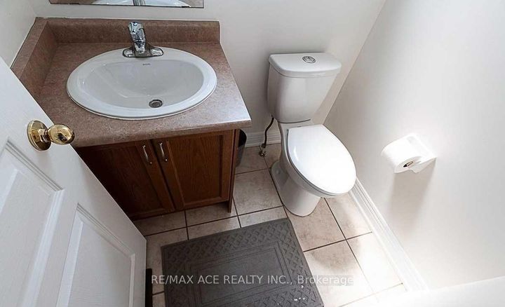 Photo 15 at 36 Mauve Drive, Bram East, Brampton