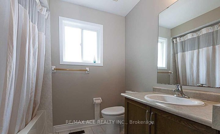 Photo 21 at 36 Mauve Drive, Bram East, Brampton