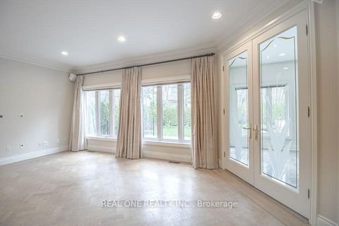 Photo 7 at 50 Yorkminster Road, Windfields, Toronto