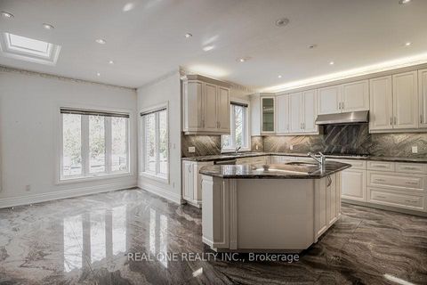 Photo 11 at 50 Yorkminster Road, Windfields, Toronto