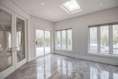 Photo 13 at 50 Yorkminster Road, Windfields, Toronto