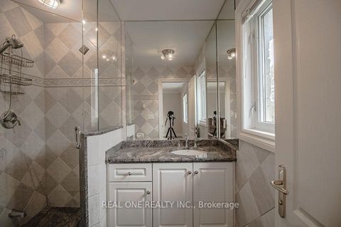 Photo 23 at 50 Yorkminster Road, Windfields, Toronto