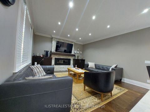 Photo 13 at 59 Princemere Crescent, Maryvale, Toronto