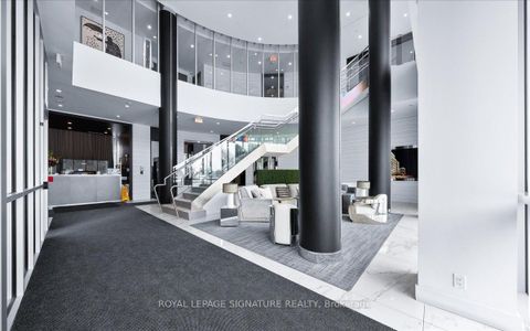 Photo 1 at LPH06 - 9471 Yonge Street, Observatory, Richmond Hill