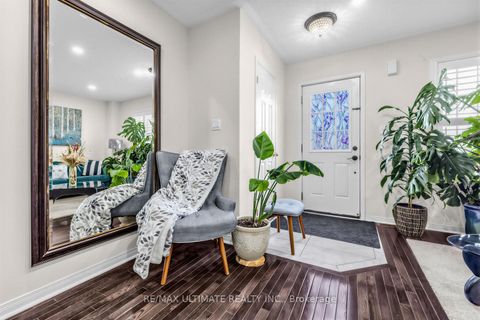 Photo 16 at 255 Torbarrie Road E, CFB, Toronto